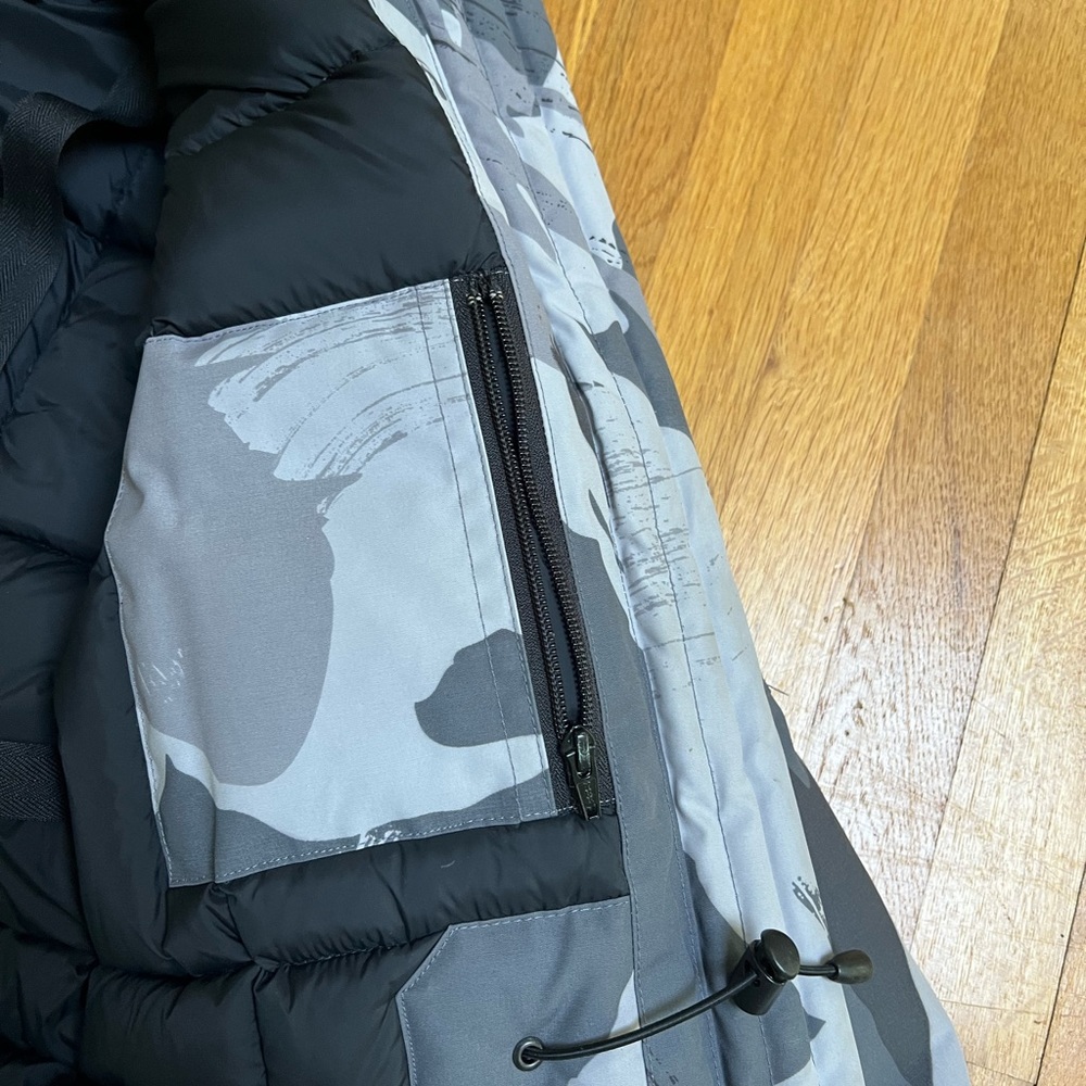 Canada Goose Gray & Black Camouflage Parka with Fur Trim Hood - Picture 13 of 16